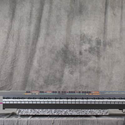 Roland JUNO-106 Programmable Polyphonic Synthesizer in Very Good condition image 2