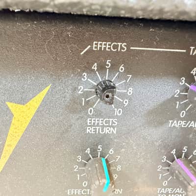 Peavey XR 600E 6-Channel Powered Mixer PA Head w/ Graphic EQ & Effects Late 1990's - Early 2000's image 3