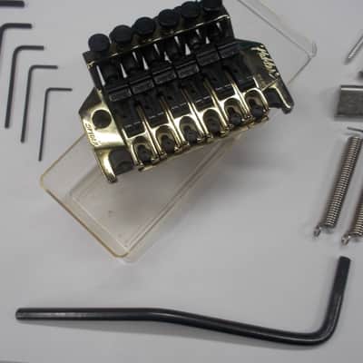 80's Kahler USA Spyder 2720 Spyder Floyd Rose Fulcrum RH tremolo bridge Rare Gold and Black image 3