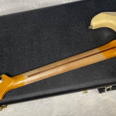 NEW! Fender Custom Deluxe Strat Heavy Relic - Aged Vintage White - Matching Peg Head - Authorized Dealer - 7.25lbs - G06378 image 11