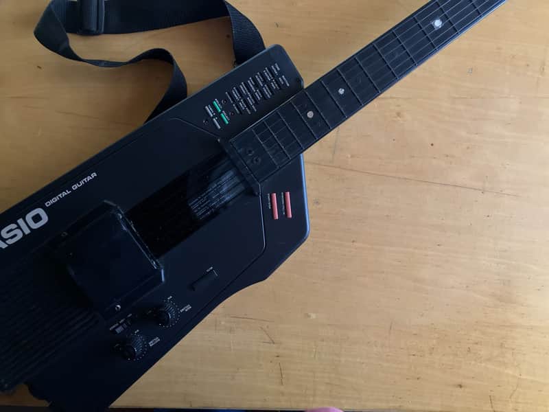 Casio DG-1 Digital Guitar Synthesizer | Reverb