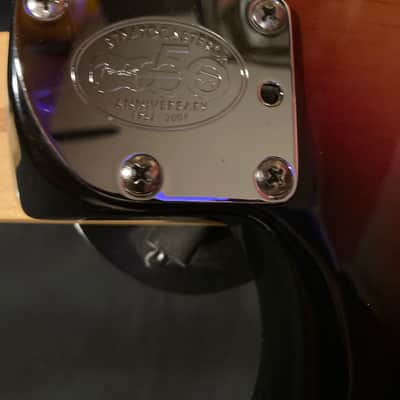 Fender American Deluxe Stratocaster with Rosewood Fretboard 2004 - 3-Color Sunburst image 6