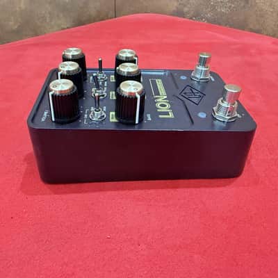 Universal Audio UAFX Lion 68 Super Lead Amp image 4