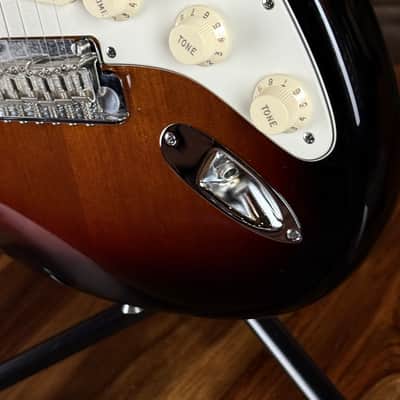 Fender American Standard Stratocaster MN 3-Color Sunburst - 60th Anniversary - incl. Case image 7