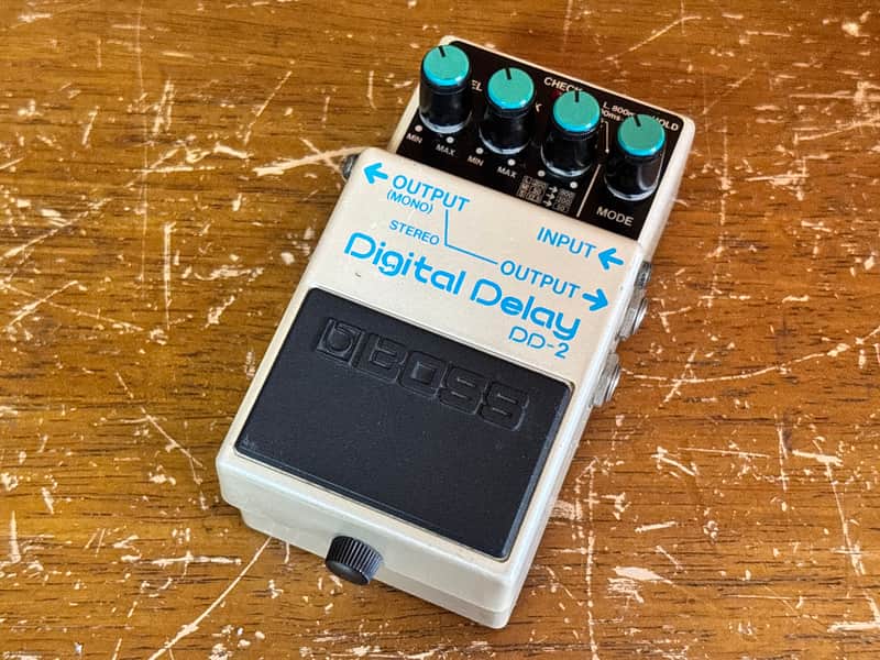BOSS DD-2 DD2 Digital Delay Made in Japan big chip sde3000 Eric Johnson image 1