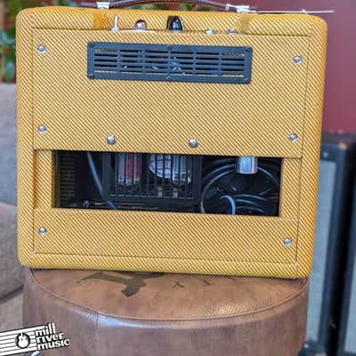 Fender '57 Custom Champ 5-Watt 1x8 Tube Combo, Tweed w/ Cover - Used image 2