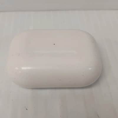 Apple A2700 Airpods Pro Gen 2 image 13