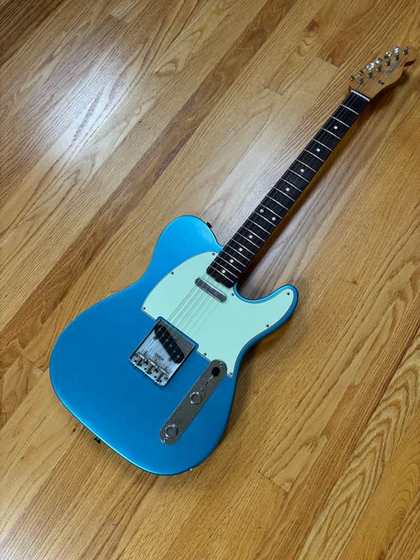 Fender Vintera II Road Worn '60s Telecaster 2024 - 2026 - Lake Placid Blue