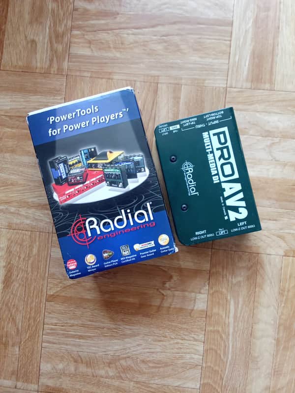 Radial ProAV2 Multi-Media Low Noise , Passive DI Box image 1