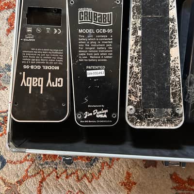 Pedal Lot Wahs Volume Pedals Cry Baby Hellbabe + Case AS-IS image 7