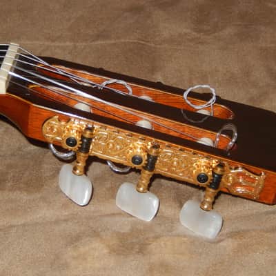 Made in 1983 - Wonderful Takamine No.8 - High Grade Japanese Made Classical Guitar in Mint Condition image 6