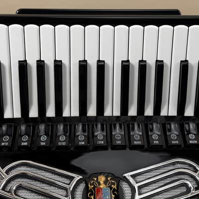 Guerrini Folk 120-Bass Accordion – 5 Reeds, Dual Dry/Musette Tuning ("Two Accordions in One") image 2