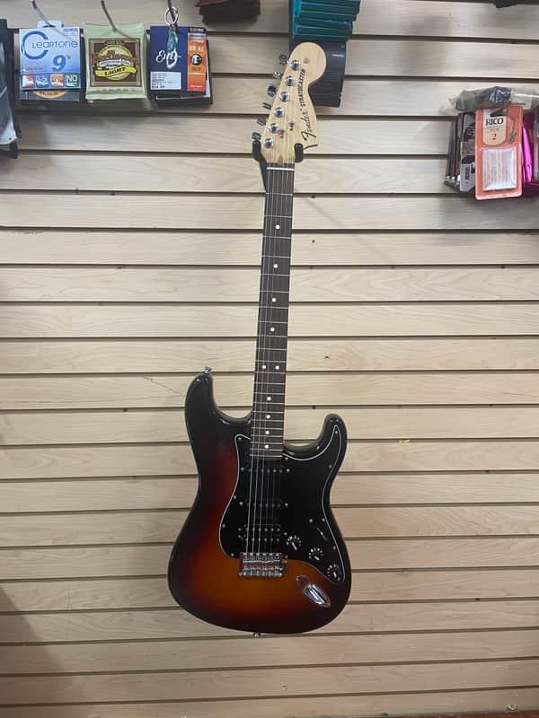 Fender Stratocaster HSS 2014 - Sunburst image 1