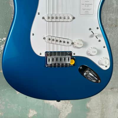 Fender Standard Stratocaster 2025 - Present - Aqua Marine Metallic image 3