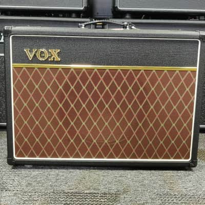 Vox AC15C1 Custom 2-Channel 15-Watt 1x12" Guitar Combo w/Greenback image 1