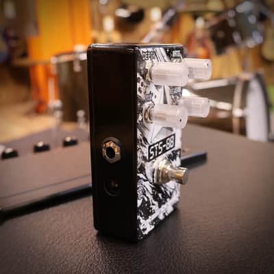 Catalinbread STS-88 image 4