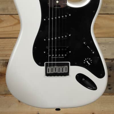 Charvel Signature Jake E Lee Pro-Mod So-Cal Style 1 HSS Electric Guitar Pearl White image 2