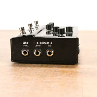 Line 6 HX Stomp Multi-Effects Guitar Processor CG0135A image 4