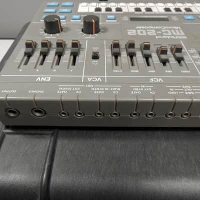 Roland MC-202 MicroComposer 1983 - 1985 - Gray image 3
