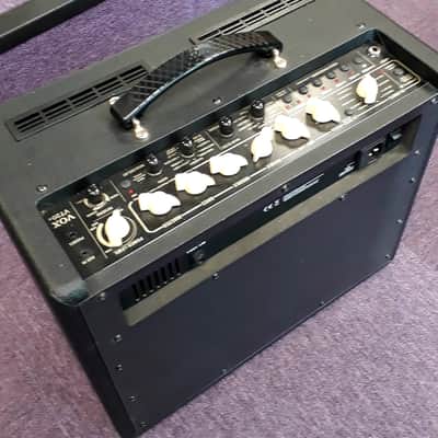 Vox Valvetronix VT20+ 20W Guitar Modeling Amp - Black image 3