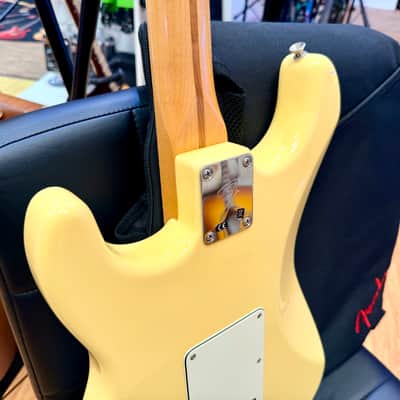 ✨MINT 2018✨ Fender Player Stratocaster HSS~ Buttercream Maple Neck + Gig Bag! image 15