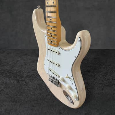 2026 Fender Custom Shop Postmodern Stratocaster Journeyman Relic – Aged White Blonde image 10