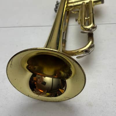 Yamaha YTR-2320 Bb Trumpet – Japan – Smooth Valves – Case & Accessories image 7
