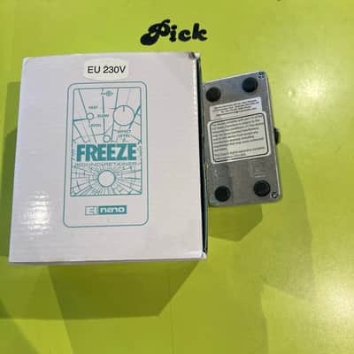 Electro-Harmonix Freeze Nano Sound Retainer Sustain Pedal 2010 - Present - Blue / Gray image 2
