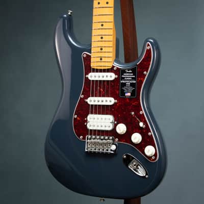 Fender American Professional Classic Stratocaster HSS Maple Fingerboard - Faded Black - US25072197 image 4