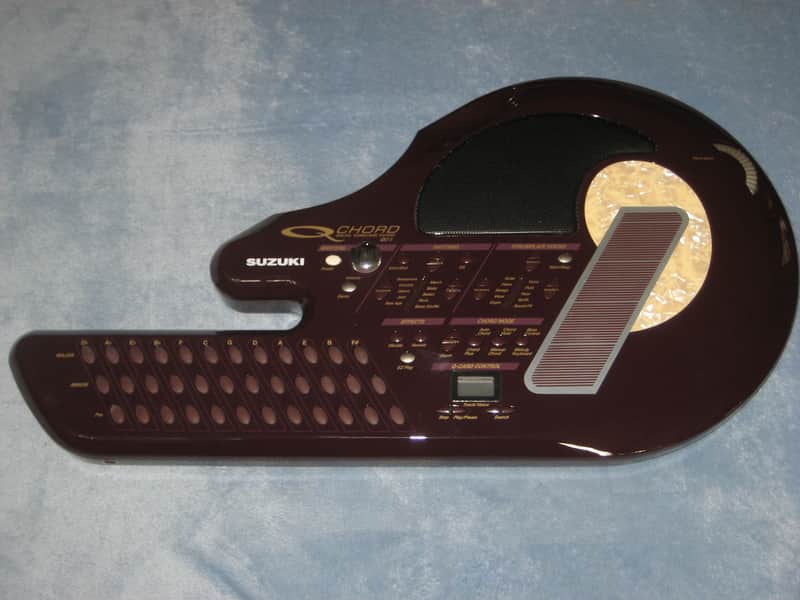 Suzuki Q-Chord Omnichord QC1 MIDI keytar, Woldwide Shipping