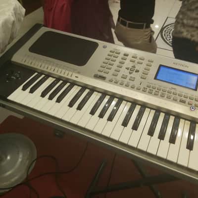 Ketron SX3000-V 61-Key Arranger Workstation for Turkish Music with Vocalizer image 4