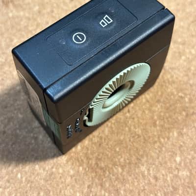 Brüel & Kjær Hand-held Analyzer Type 2250-L + Prepolarized Free-Field ½" Mic Type 4950 + Sound Calibrator Type 4231 image 9