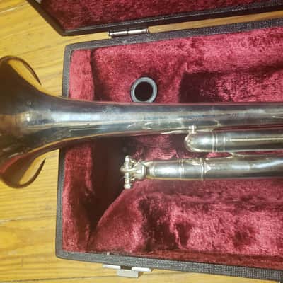 Vintage NY Bach Stradivarius 180S42 Bb Trumpet! Chem Cleaned, Serviced, Gorgeous! image 12