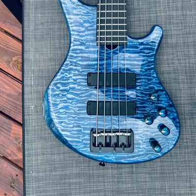 2023 Roscoe SKB3005 Mastergrade Quilted Maple Loaded image 5