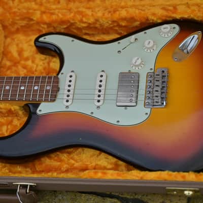 Fender Custom Shop 1965 Stratocaster HSS Journeyman - 3-Color Sunburst image 8