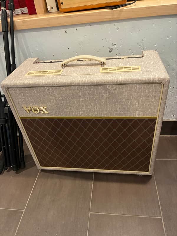 Vox AC15HW1 Hand-Wired 2-Channel 15-Watt 1x12" Guitar Combo 2010 - 2019 - Fawn image 1