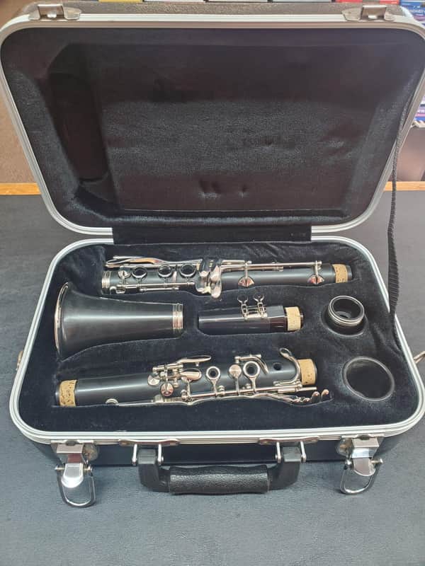 USED Buffet B12 Student Bb Clarinet image 1