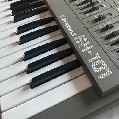 Roland SH-101 32-Key Monophonic Synthesizer 1982 - 1986 Gray image 2