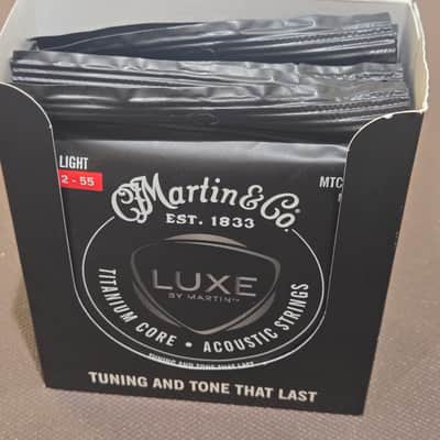 Martin MTCN160 Titanium Core Nickel Acoustic Guitar Strings Light Gauge 5 Pack image 2
