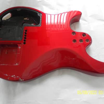 Peavey AT-200 Auto Tune Self-Tuning Electric Guitar 2012 red body image 2