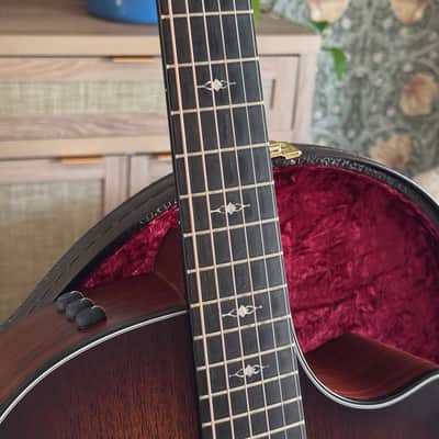 Taylor 324ce Shaded Edgeburst V-Class Acoustic-Electric w/ Taylor Deluxe Hardshell Case image 4