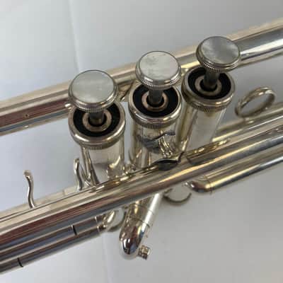 Getzen 700 Eterna Bb Trumpet – Silver Plated – Intermediate Model – w/ Case – Excellent Condition SM#1359 image 9