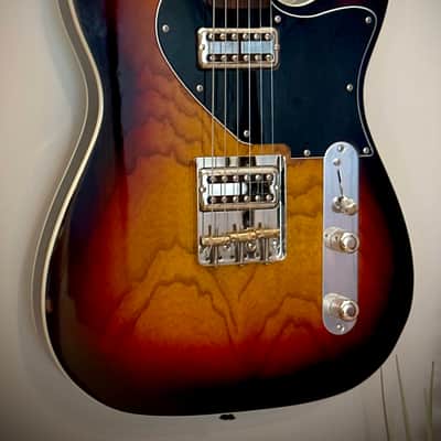 TopHat Telavarius Custom 2024 - Sunburst image 7