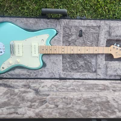 Fender American Professional Jazzmaster with Maple Fretboard 2017 - 2019 - Mystic Seafoam image 7
