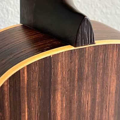 Kala KA-EBY-C Striped Ebony Concert Ukulele - Satin image 6
