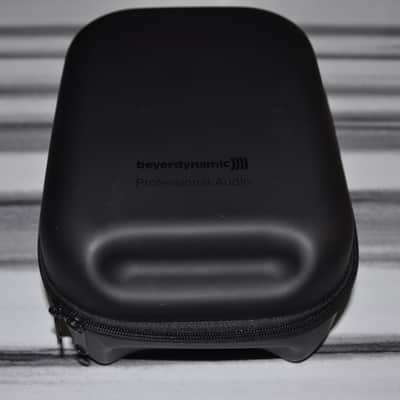 Beyerdynamic DT 1770 Pro Closed-Back Studio Headphones image 3