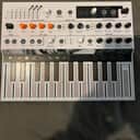 Arturia MicroFreak Vocoder Edition 25-Key Algorithmic Synthesizer 2021 - Present - White