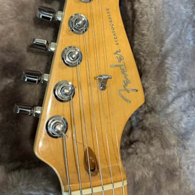Fender american deluxe stratocaster with ohsc image 3
