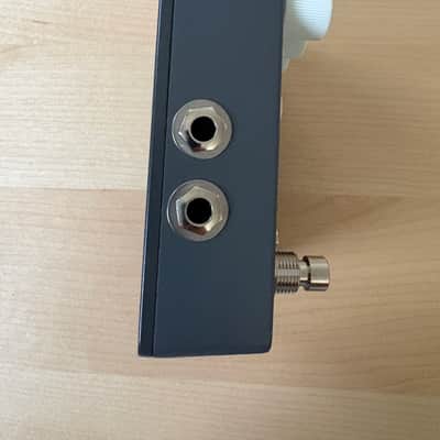 Electro-Harmonix Bass Mono Synth 2019 - Present - Gray image 4