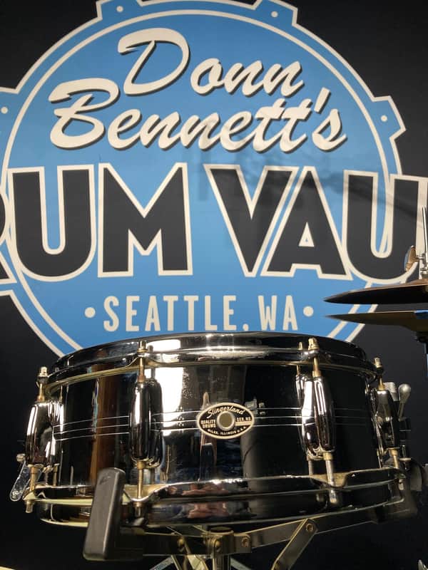 Slingerland - 5x14" Sound King, 8-Lug Snare Drum, with Trick Strainer 1974–1976 - Chrome Over Brass Shell. image 1